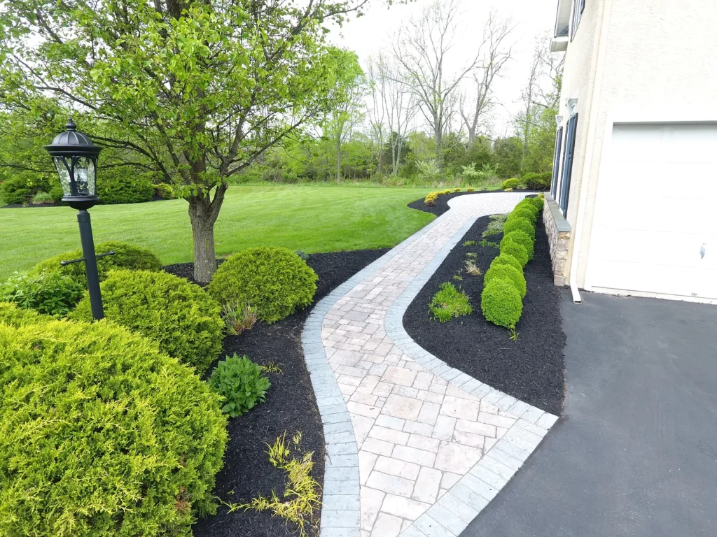Front Door Walkway - Rich's Landscaping