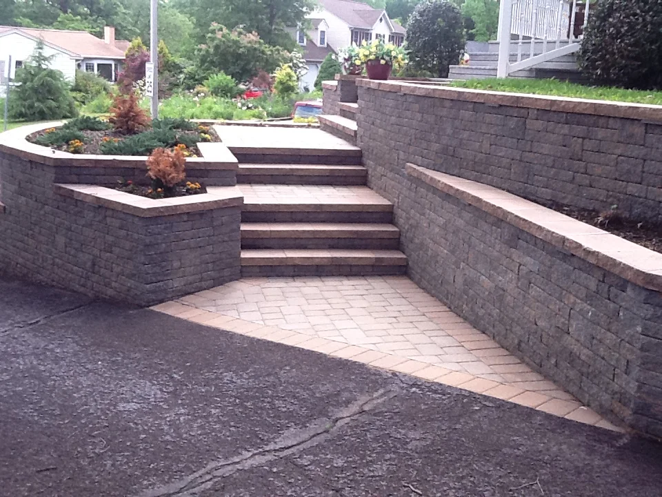 Retaining wall contractor in montgomery county